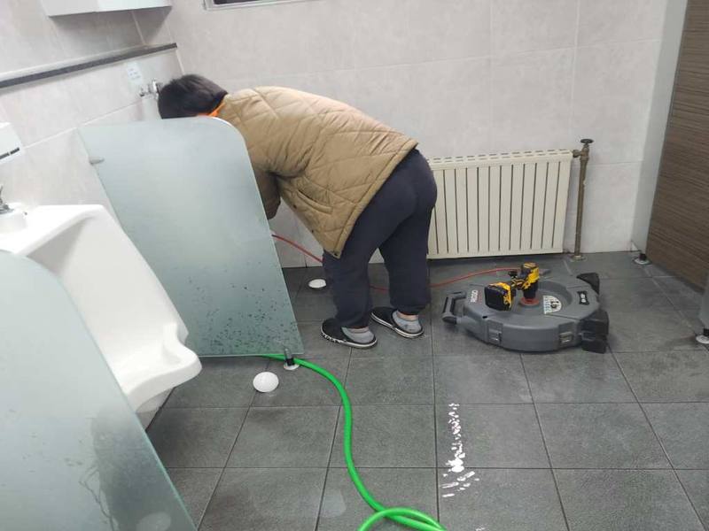 금천구 소변기막힘 작업사례 9